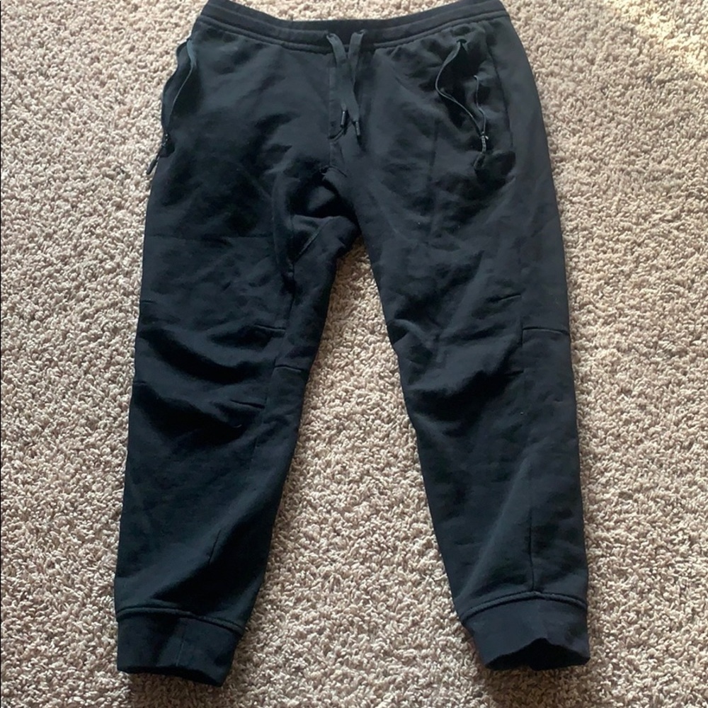 Men’s joggers